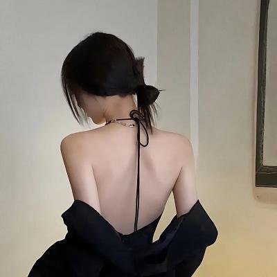 不问苍生问鬼神